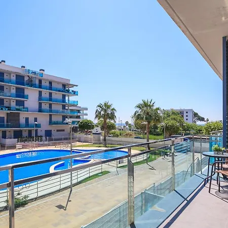 Uhc Mar Augusta Family Complex * Cambrils